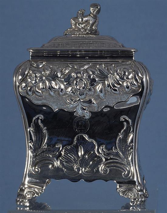 A George IV silver tea caddy and cover, by Thomas Blagden & Co, height 140mm, weight 8oz/249grams.